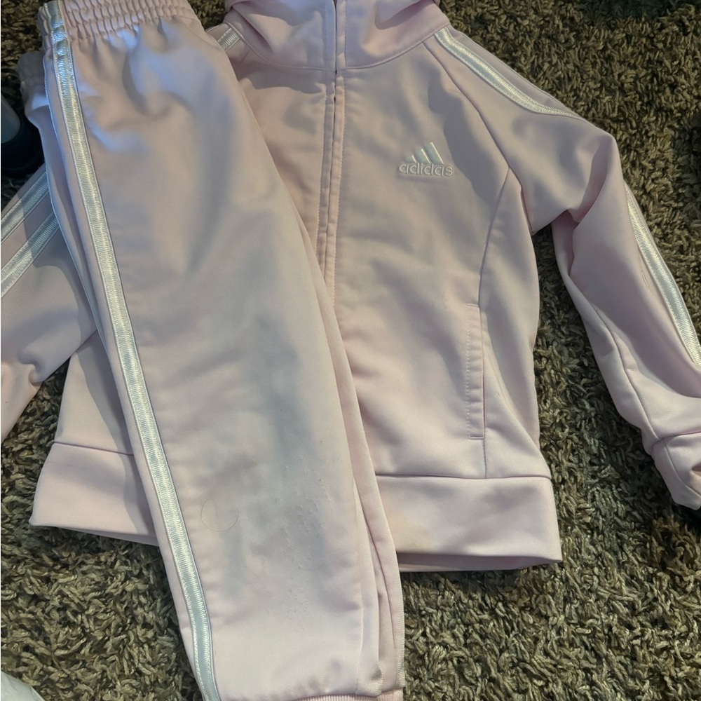 Adidas track suit toddlers 😍